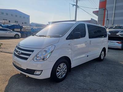 Corotos HYUNDAI GRAND STAREX 2017 BLANCODESDE RD 1 450 000 Automático