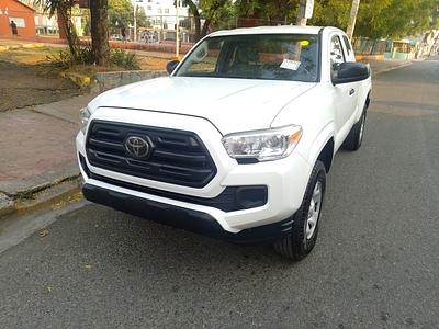 Corotos Toyota Tacoma Cabina Y Media