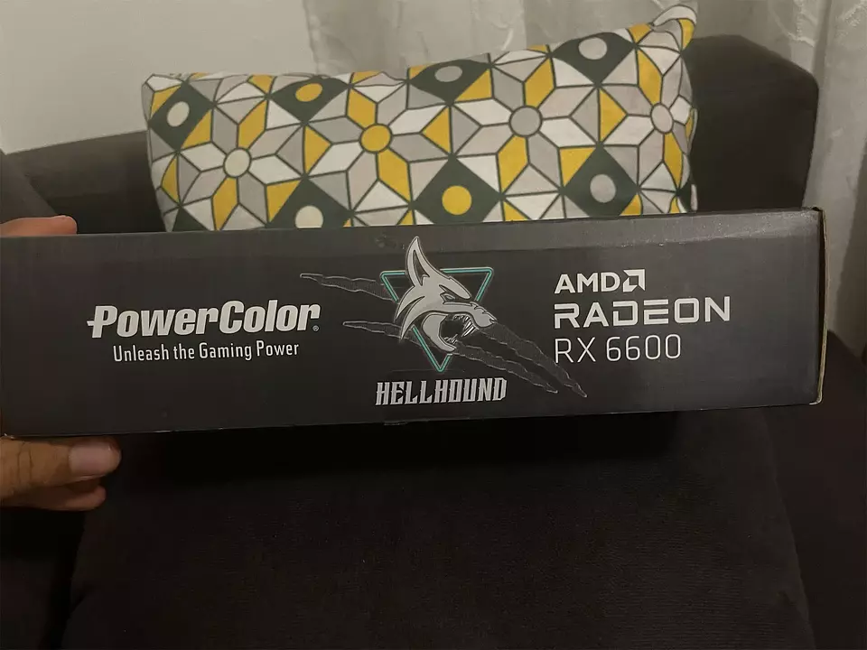 PC - Powercolor Hellhound AMD Radeon RX 6600 XT A Cool but Powerful