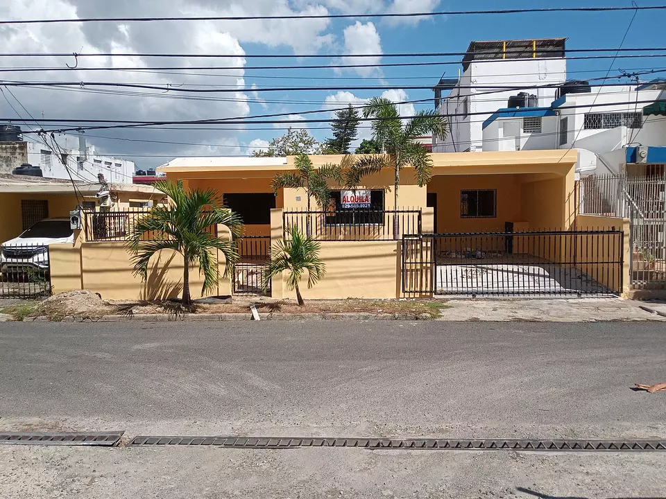 Corotos Alquiler casa en San Gerónimo