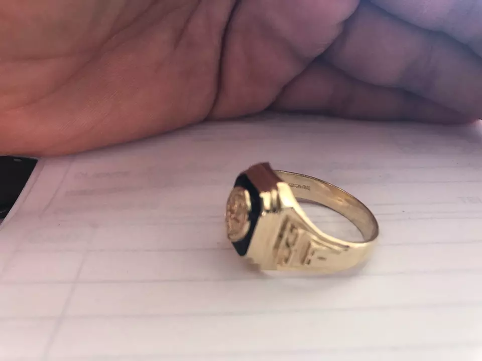 Anillo de la online uasd precio