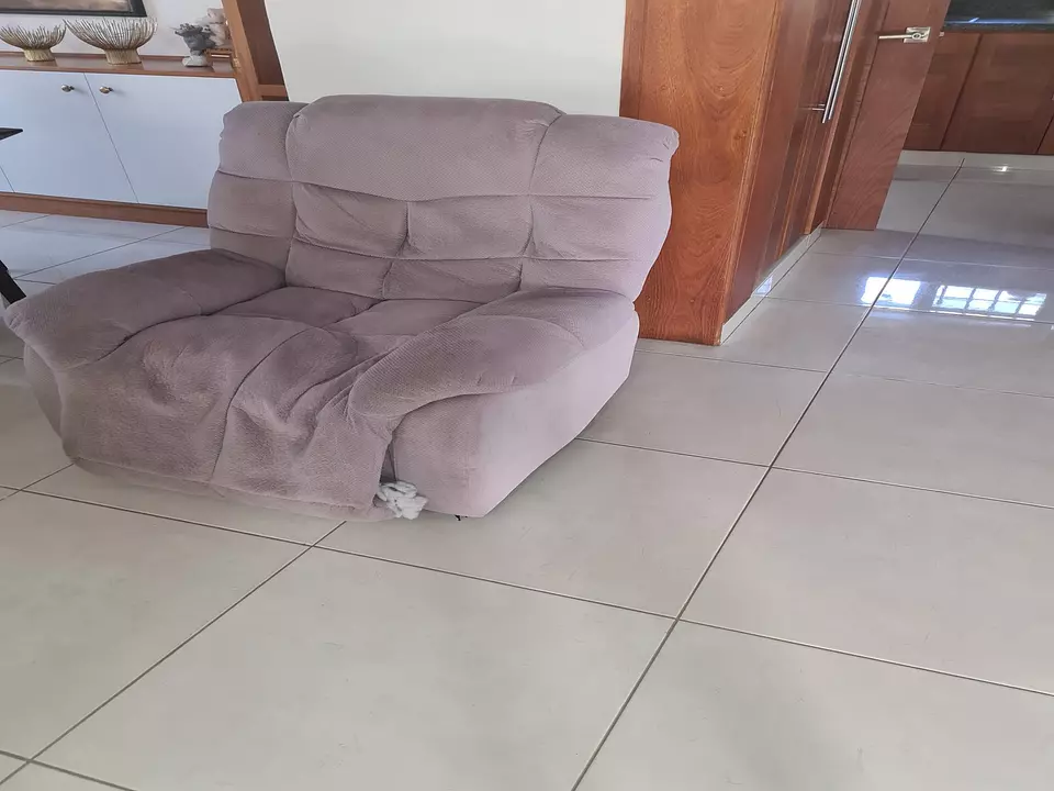 Corotos Se venden 3 sofás reclinables usados...