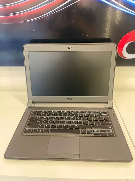 Laptop Dell Latitude 3350 i3 5th generación 