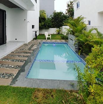 casas vacacionales y villas - Vendo Hermosa Villa de 2 (dos) niveles 
Bavaro Punta Cana.