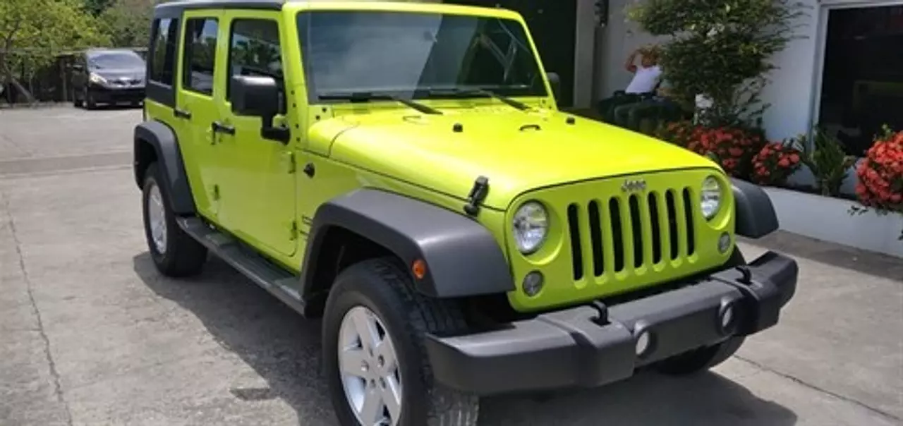 2017 Jeep Wrangler Sport Clean Carfax ✅
