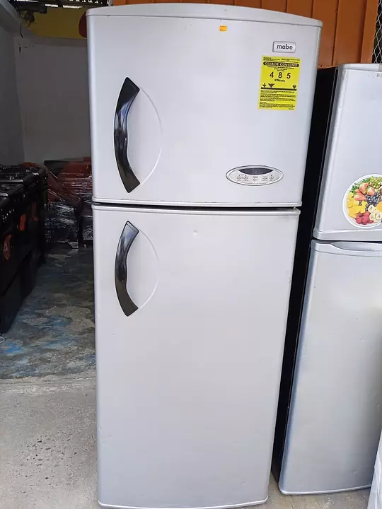 Corotos  Nevera refrigerador de 15 pies Mabe de bajo consumo con  dispensador bebedero de