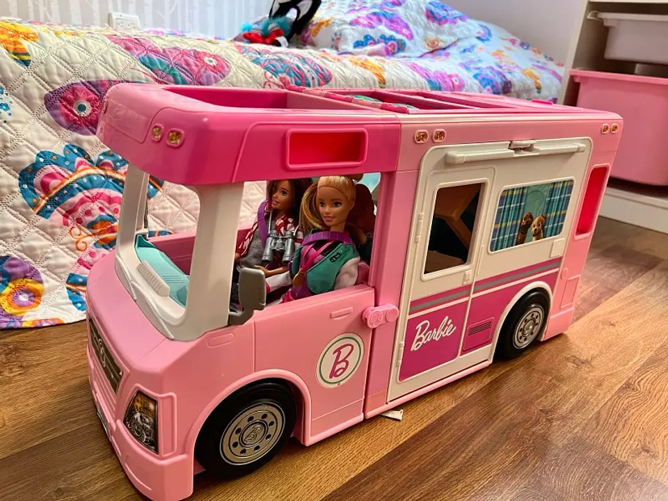 Corotos Camper de la Barbie Barbie y sus hermanas. RD 5500.00