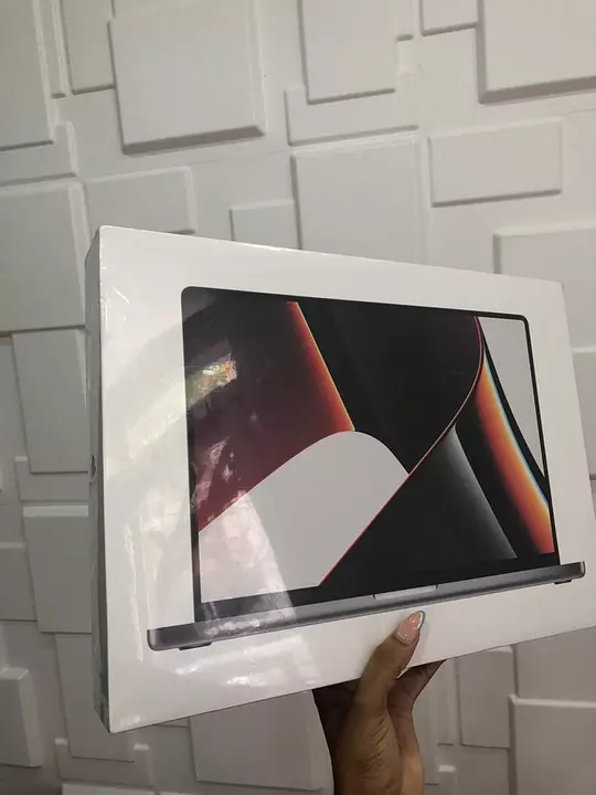 MacBook Pro 16-inch M1 Pro Max 64gb RAM 1TB 