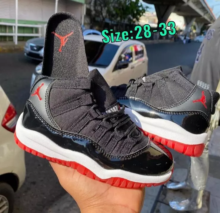 TENIS NIKE AIR JORDAN 11 RETRO NIÑO