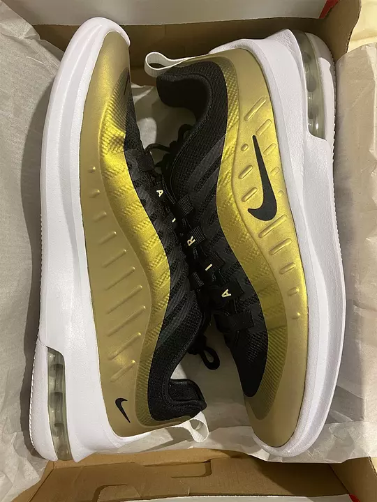 Nike air max axis on sale oro