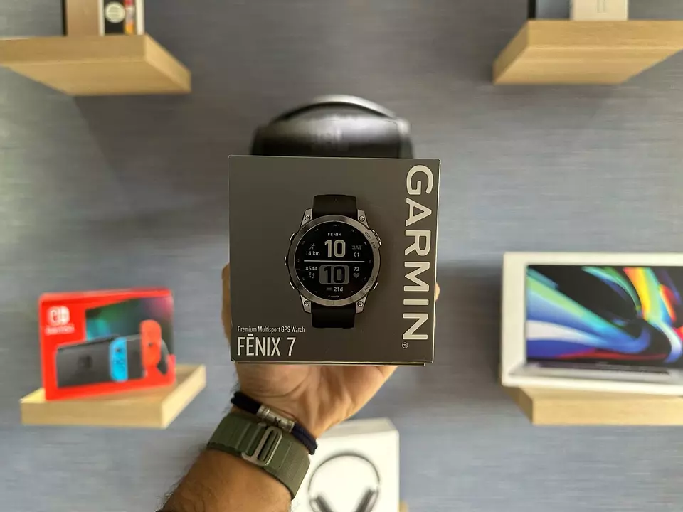 logotipo de garmin negro